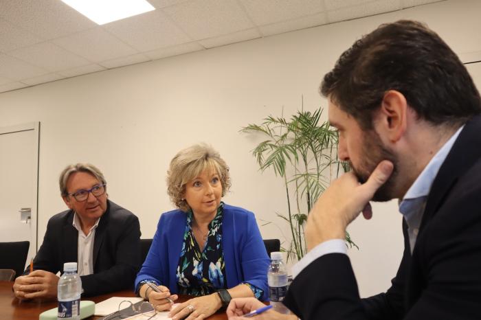 Reuni&oacute;n de ARADE con el consejero de Desregulaci&oacute;n, Bienestar Social y Familia del Gobierno de Arag&oacute;n